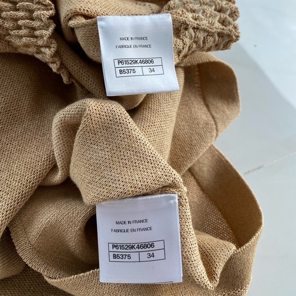 Chanel SS19 Two-Piece Ensemble & Camellia - Picture 5 of 6